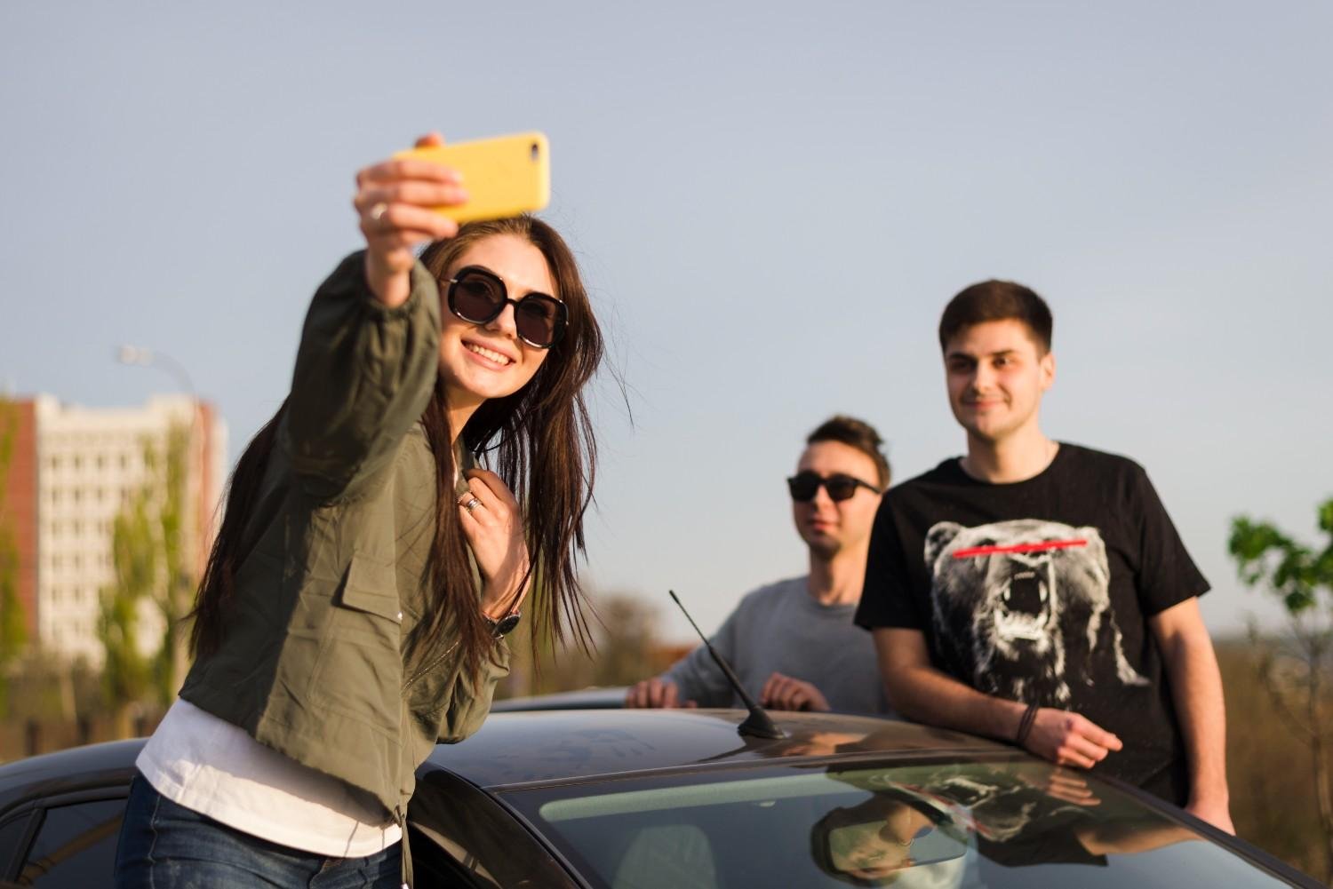 Outstation taxi from Hyderabad for friends and family trips